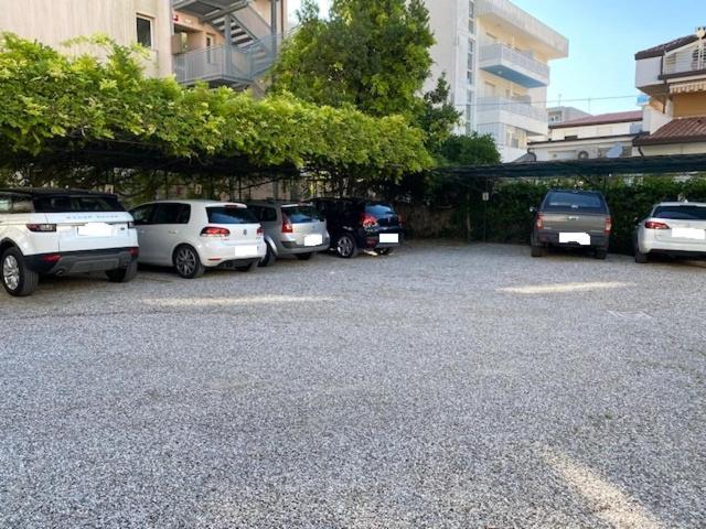 Residenza Canova Lignano Sabbiadoro Exteriör bild