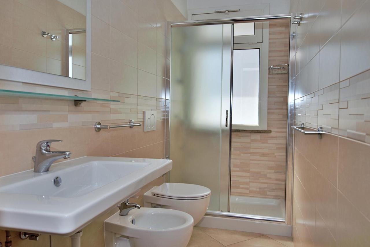 Residenza Canova Lignano Sabbiadoro Exteriör bild