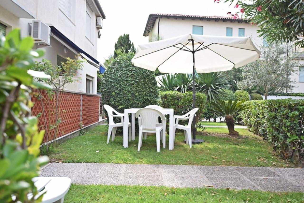 Residenza Canova Lignano Sabbiadoro Exteriör bild