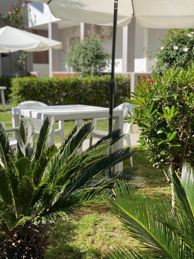 Residenza Canova Lignano Sabbiadoro Exteriör bild