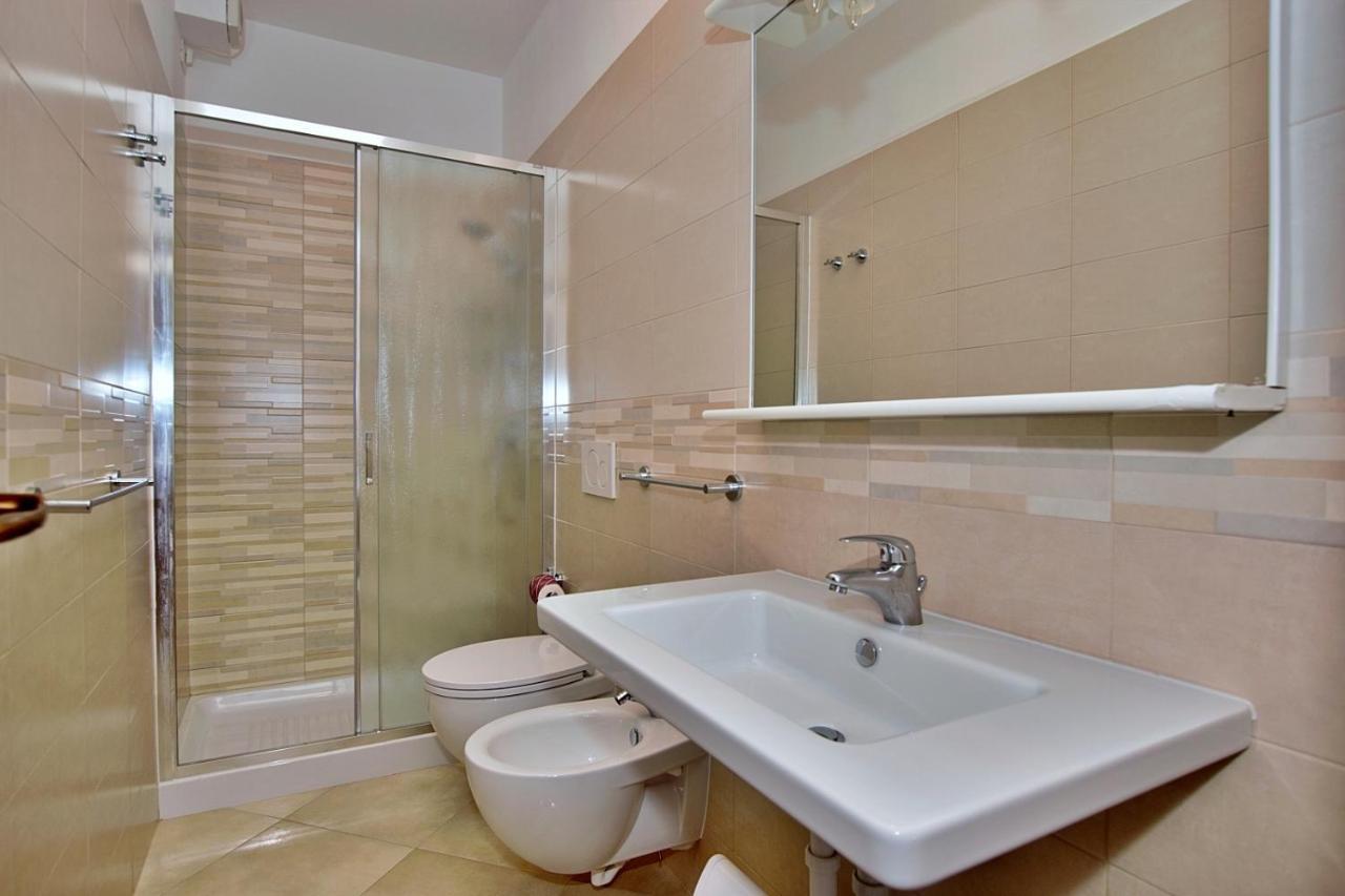 Residenza Canova Lignano Sabbiadoro Exteriör bild