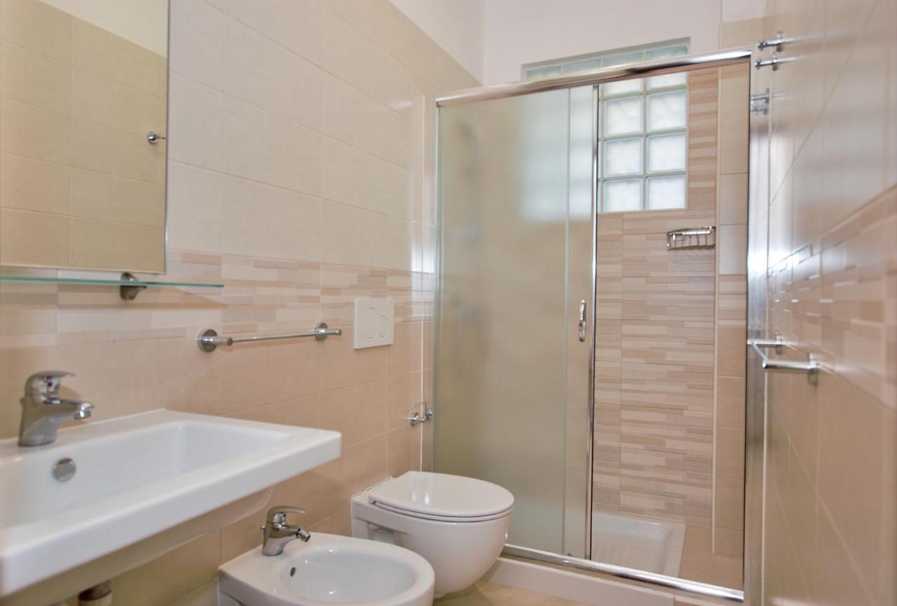 Residenza Canova Lignano Sabbiadoro Exteriör bild